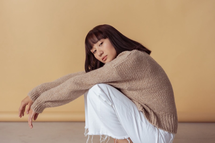Chunky knit, white jean